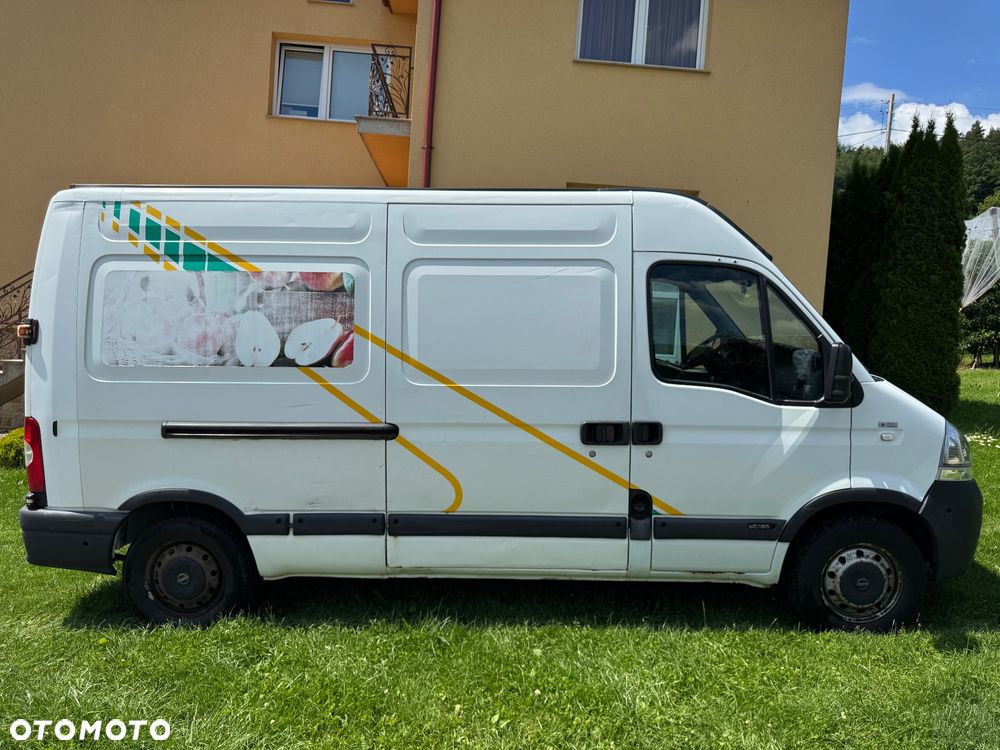 Nissan Interstar - 4
