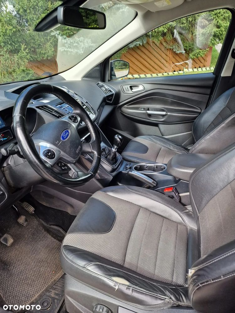Ford Kuga - 8