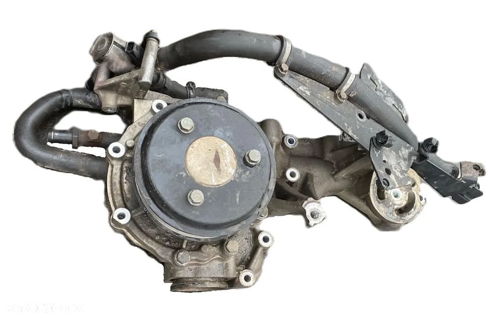 OBUDOWA POMPY WODY POMPA WODY MAN TGX D2676 LF26  EURO 6 - 2