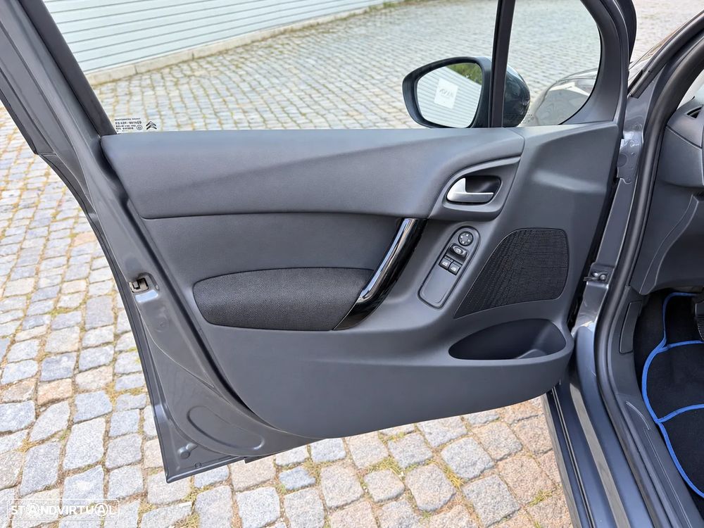 Citroën C3 1.6 BlueHDi Exclusive - 34
