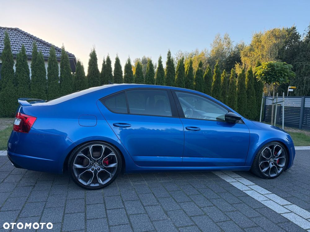 Skoda Octavia 2.0 TDI DSG RS - 39