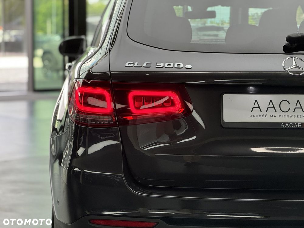 Mercedes-Benz GLC 300 e 4-Matic Business Edition - 39