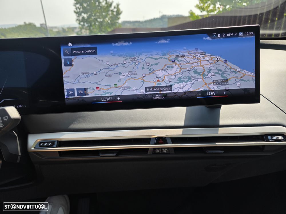 BMW iX xDrive 40 Pack Desportivo - 28