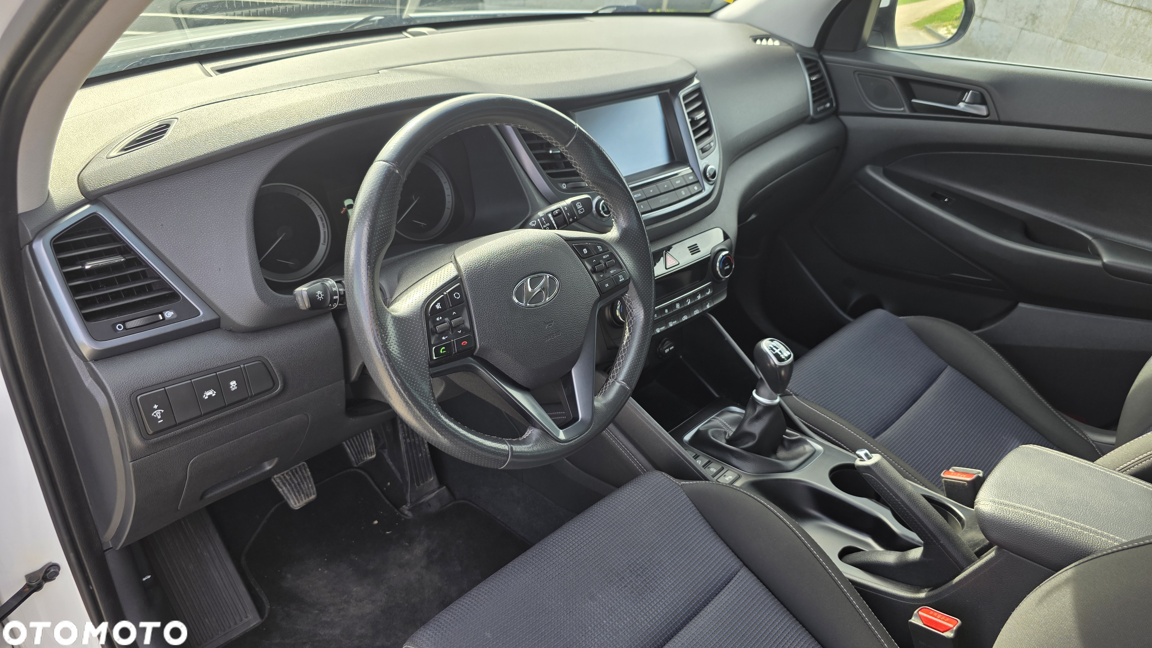 Hyundai Tucson blue 1.7 CRDi 2WD Style - 9