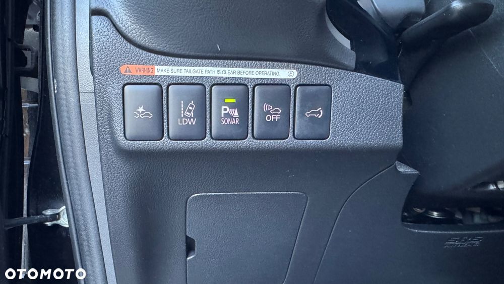 Mitsubishi Outlander 2.0 4WD Top - 20