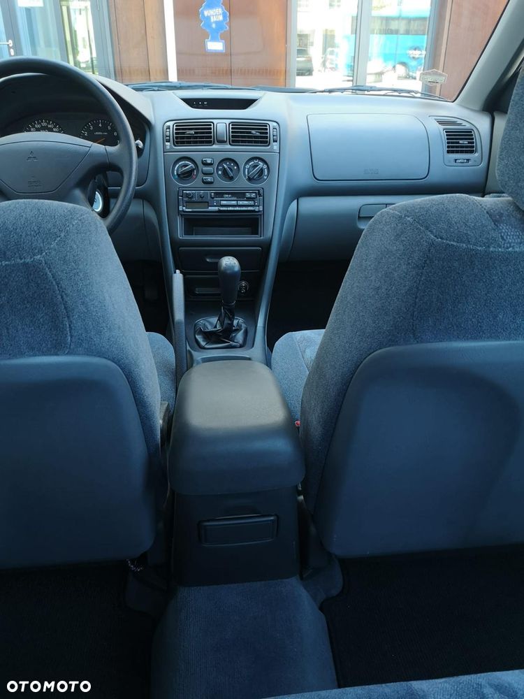 Mitsubishi Galant 2.0 GLS - 8