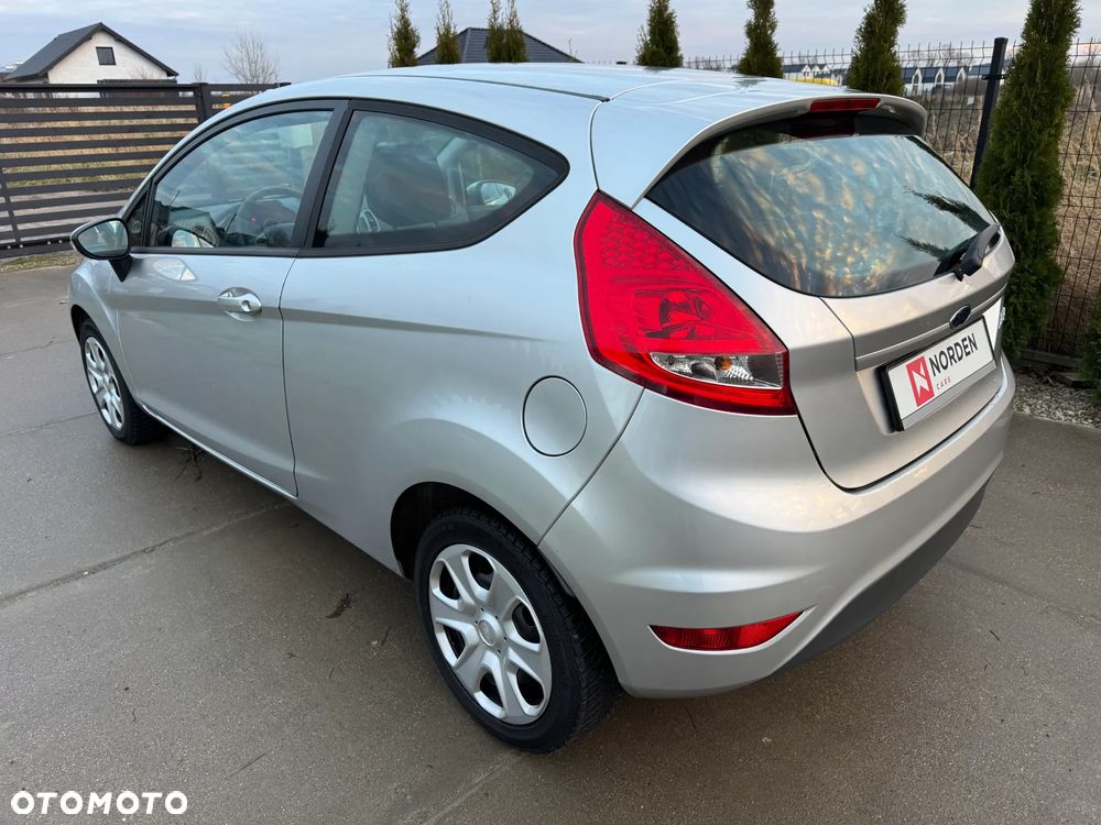 Ford Fiesta 1.25 Ambiente - 3