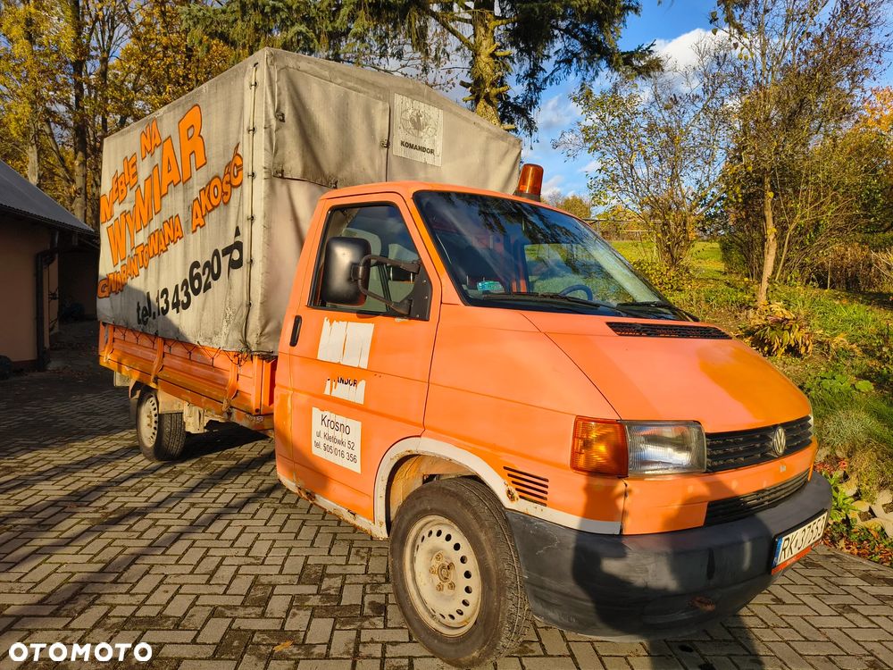 Volkswagen Transporter - 1