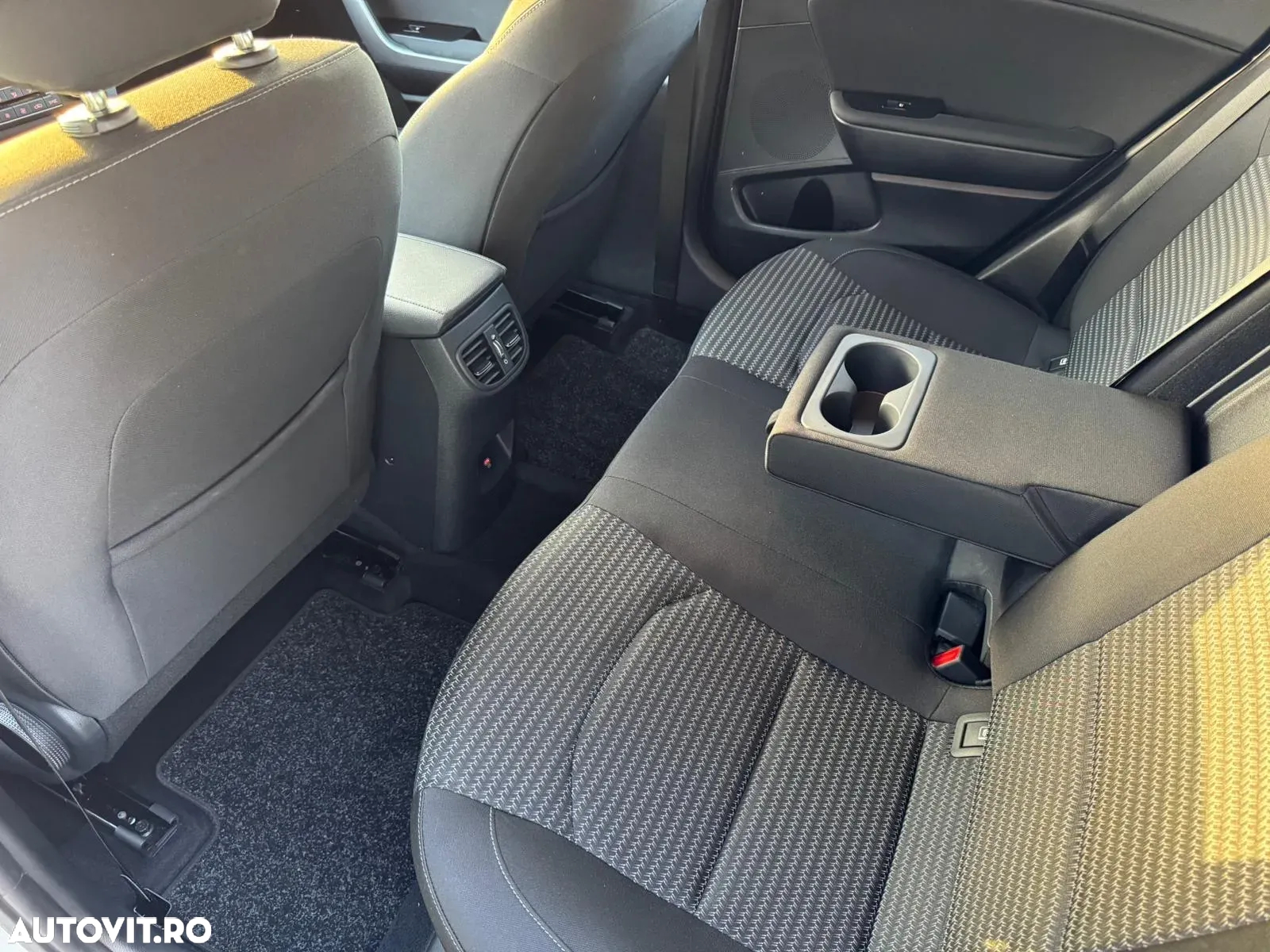Kia XCeed 1.5 T-GDI 7DCT City - 14