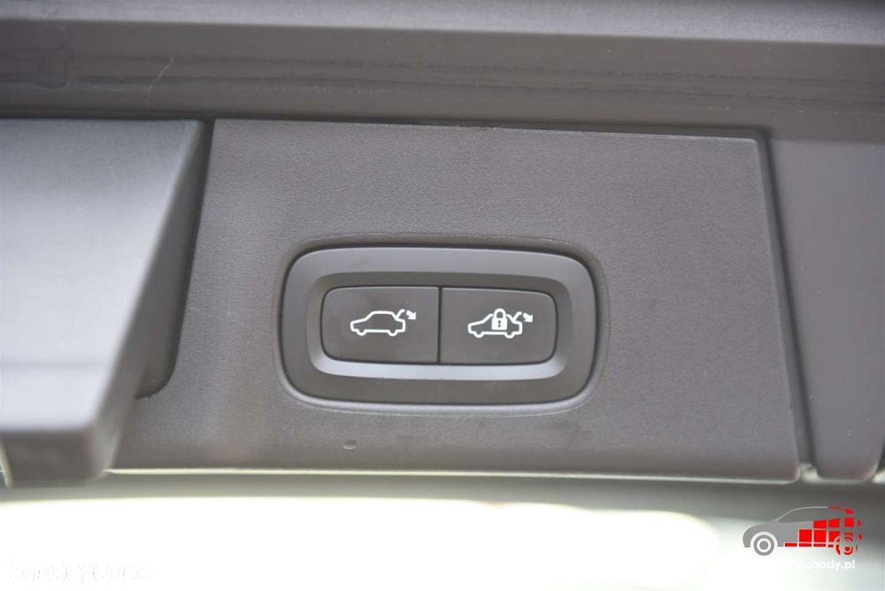 Volvo V90 T5 Momentum - 36