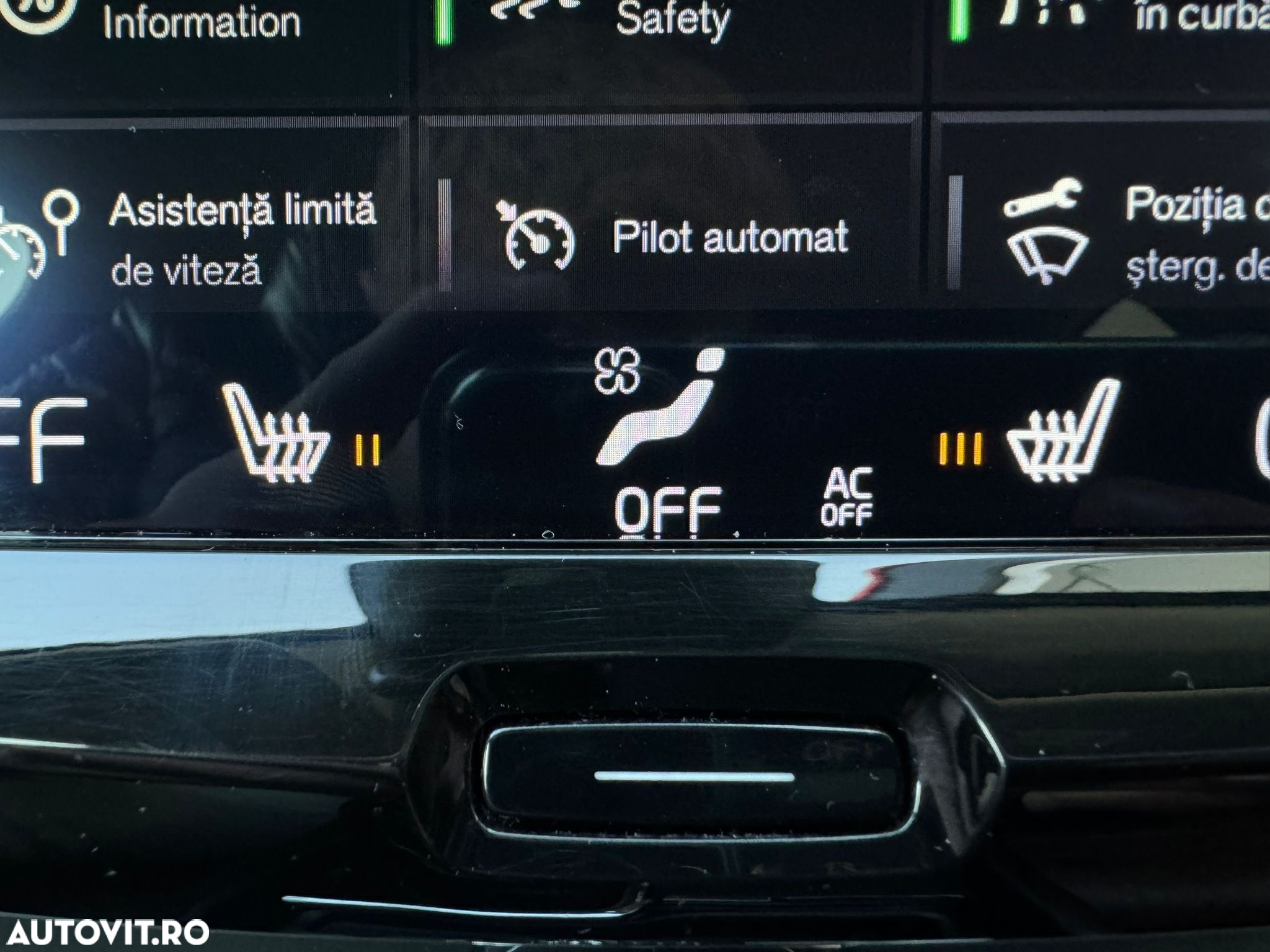 Volvo XC 60 D4 Geartronic Momentum Pro - 30