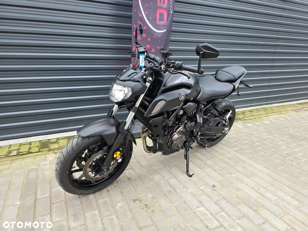 Yamaha MT - 4