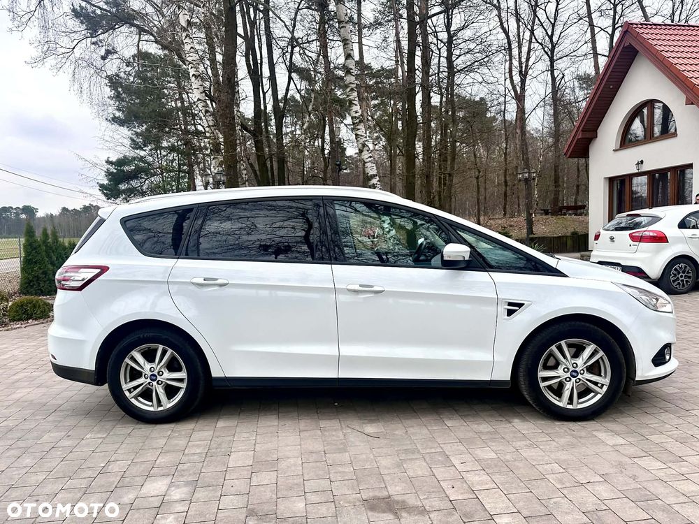 Ford S-Max - 9
