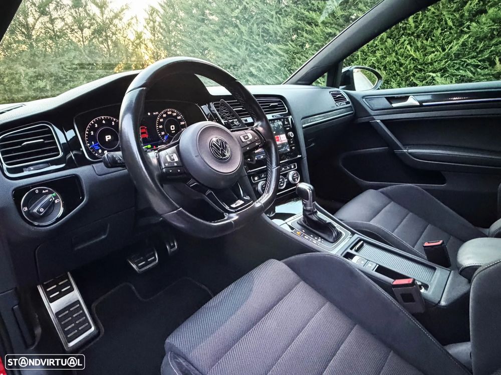 VW Golf R 2.0 TSI OPF 4Motion DSG - 17