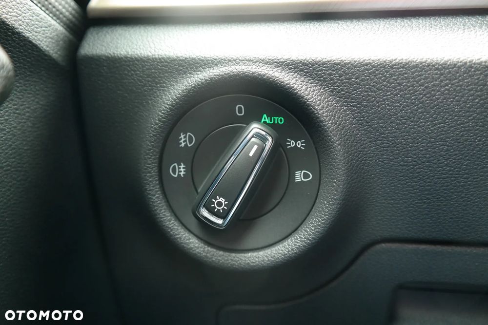 Skoda Kamiq 1.5 TSI Style DSG - 21