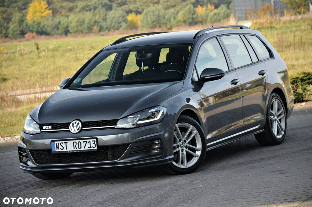 Volkswagen Golf - 8