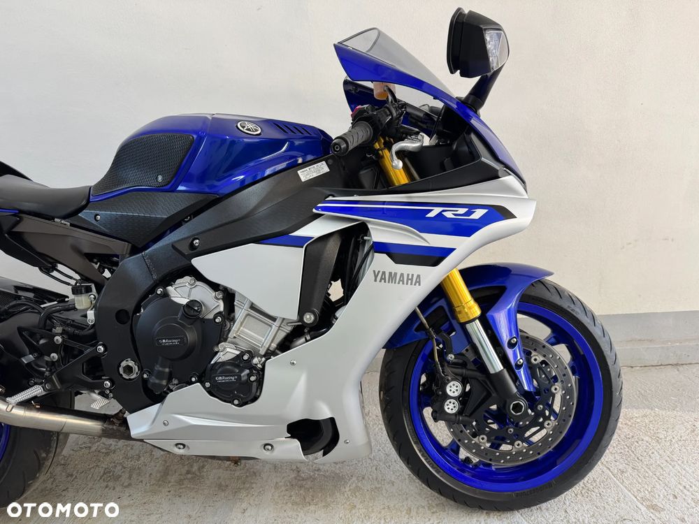 Yamaha YZF - 8