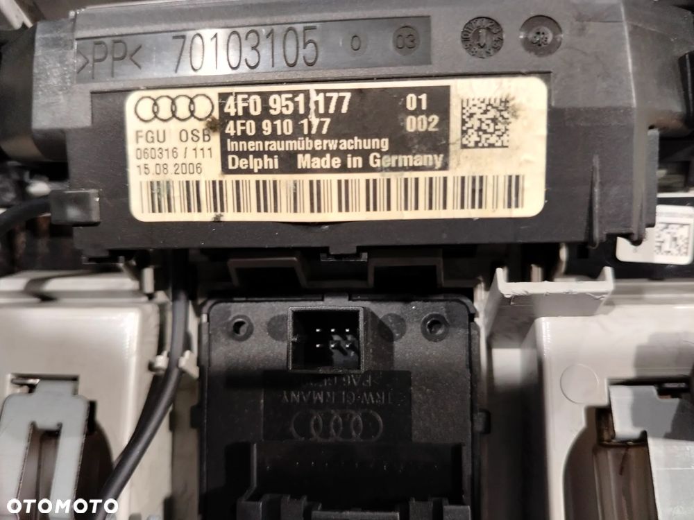 Lampka podsufitki Audi Q7 - 6