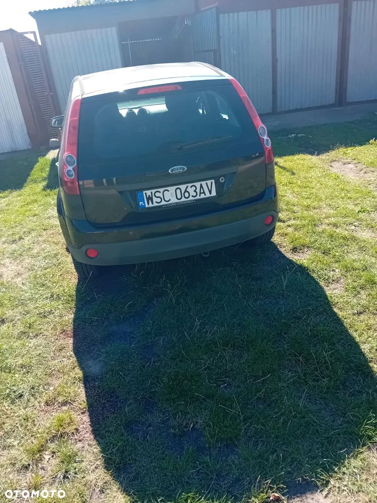 Ford Fiesta 1.3 Ambiente - 5