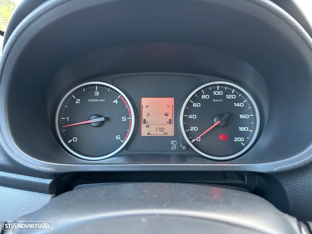 Mitsubishi L200 2.4 DI-D CD Invite 2WD - 17