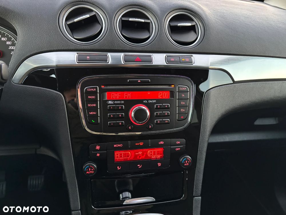 Ford S-Max 2.0 TDCi DPF Business Edition - 22