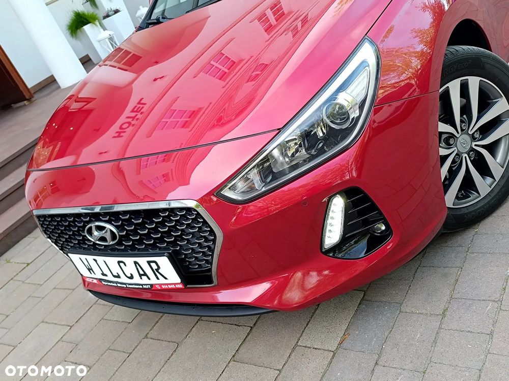 Hyundai i30 blue Kombi 1.6 CRDi Style - 22