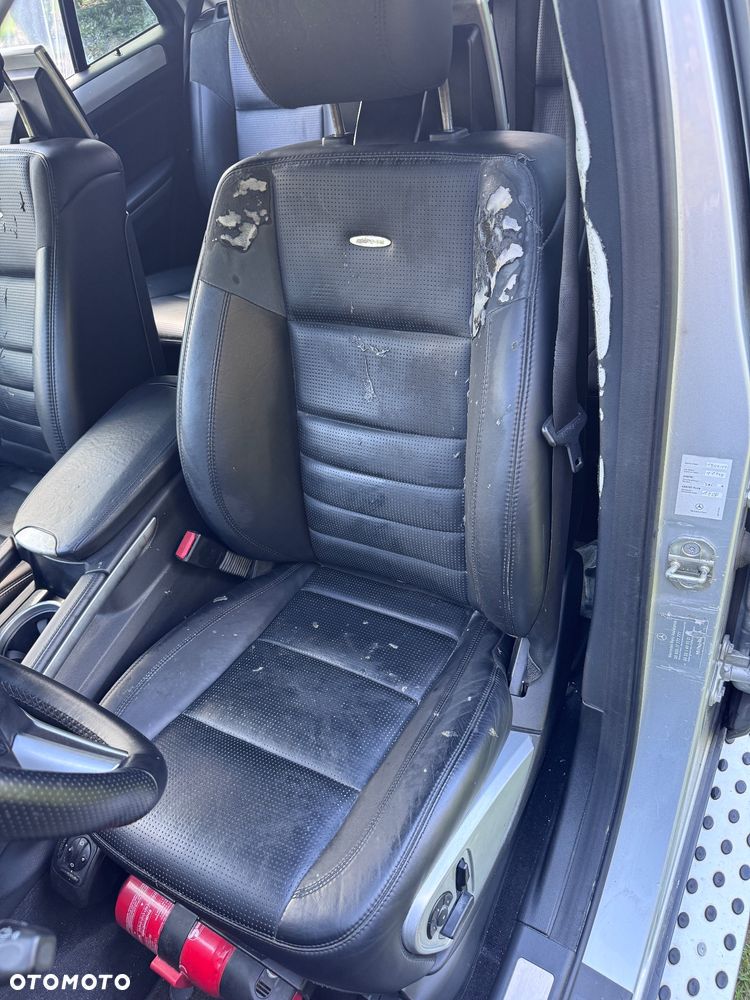 Mercedes-Benz ML 63 AMG 4-Matic - 29