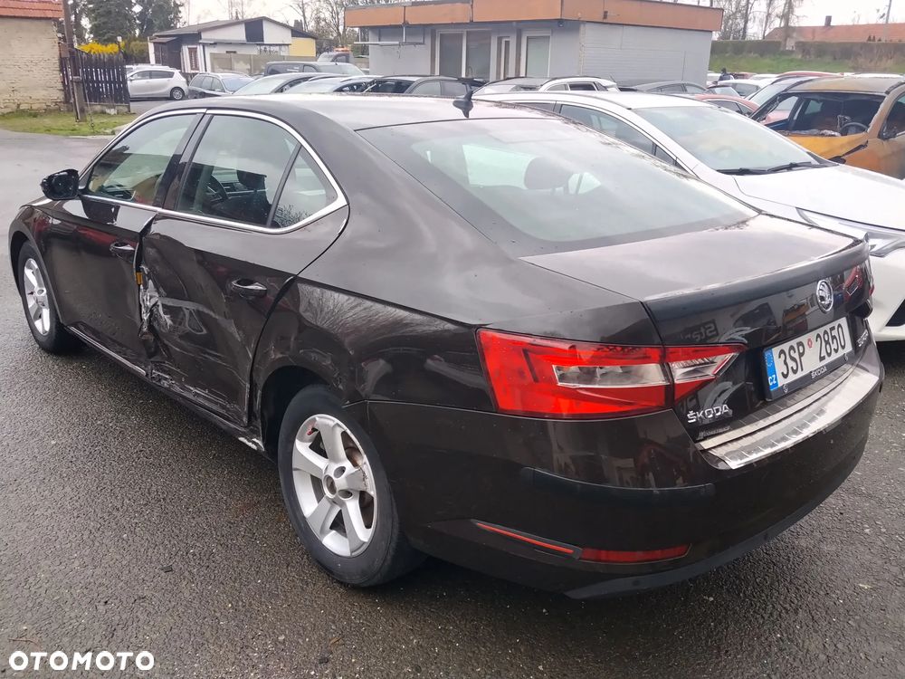Skoda Superb 1.8 TSI Ambition - 3