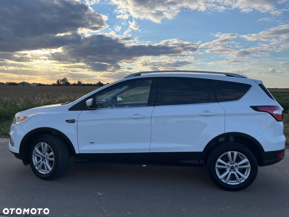 Ford Kuga 2.0 TDCi 4x4 Titanium - 2