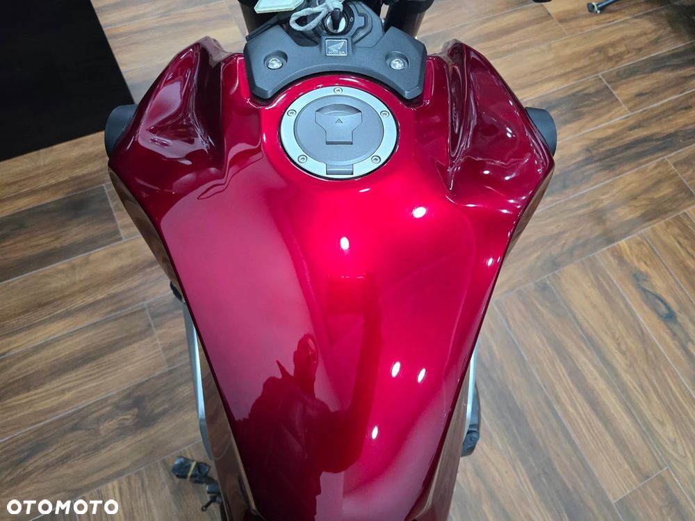 Honda CB - 17