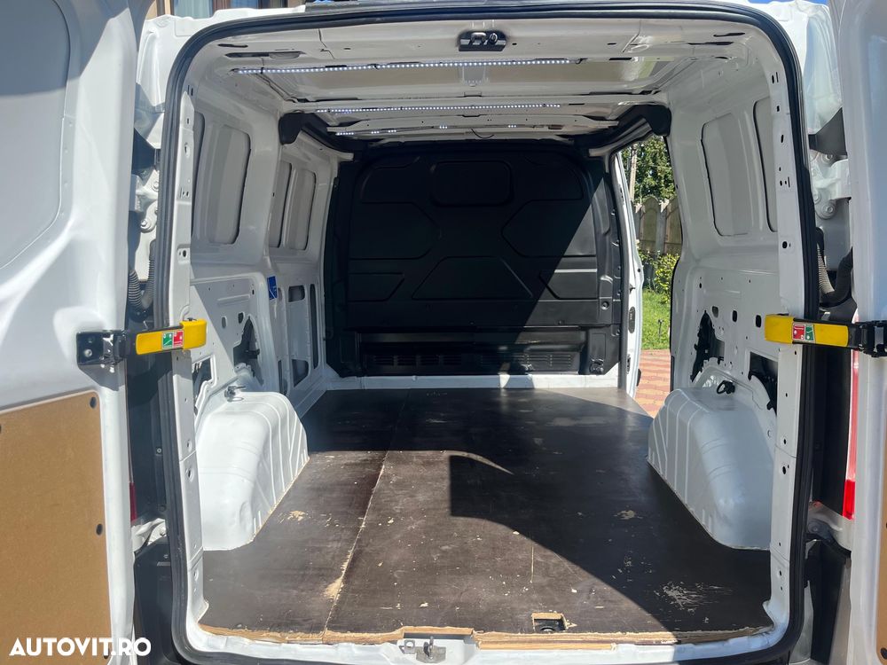 Ford Transit Custom - 19