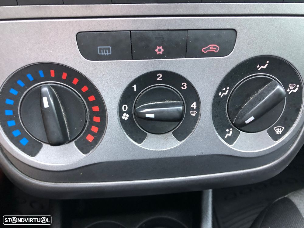 Fiat Punto 1.3 M-Jet Lounge S&S - 20