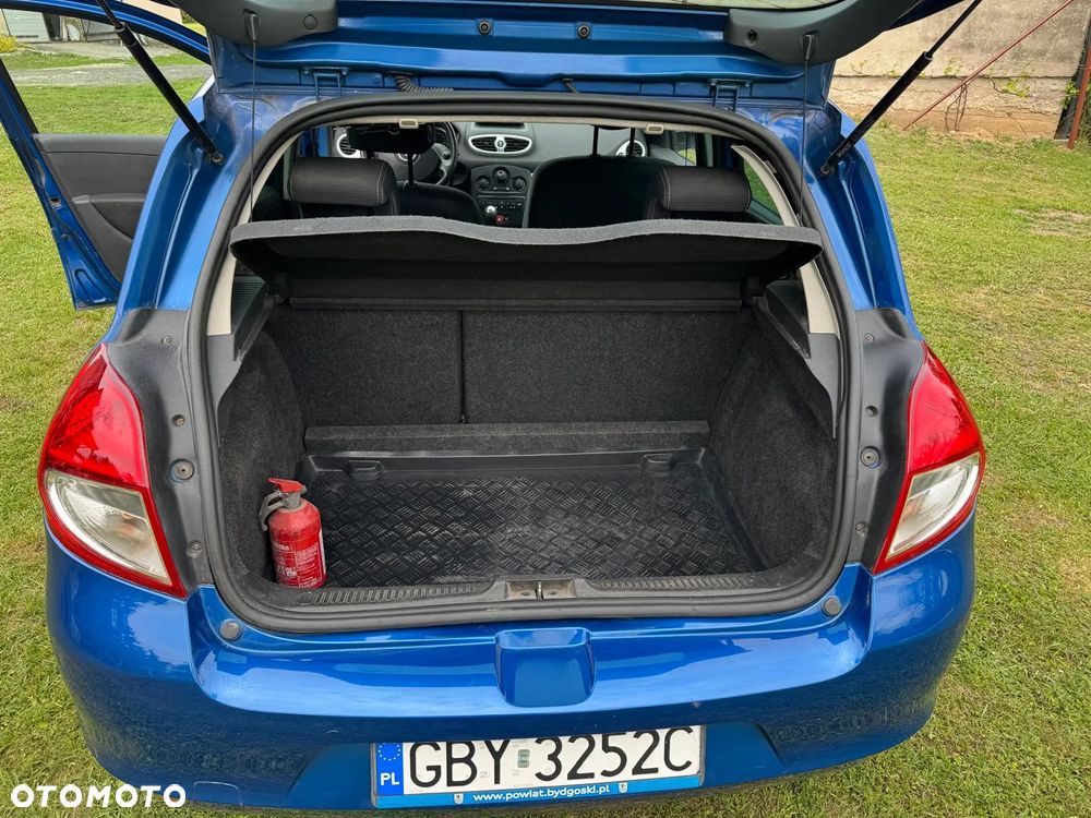 Renault Clio 1.5 dCi Authentique - 9
