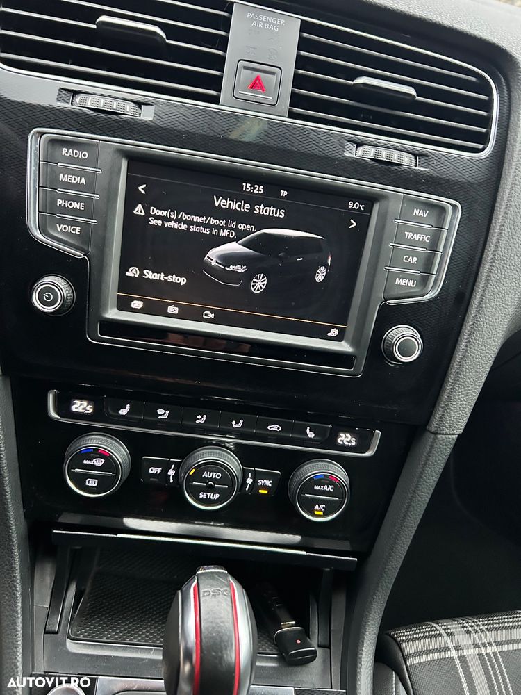 Volkswagen Golf 2.0 TDI DPF BMT DSG GTD - 11