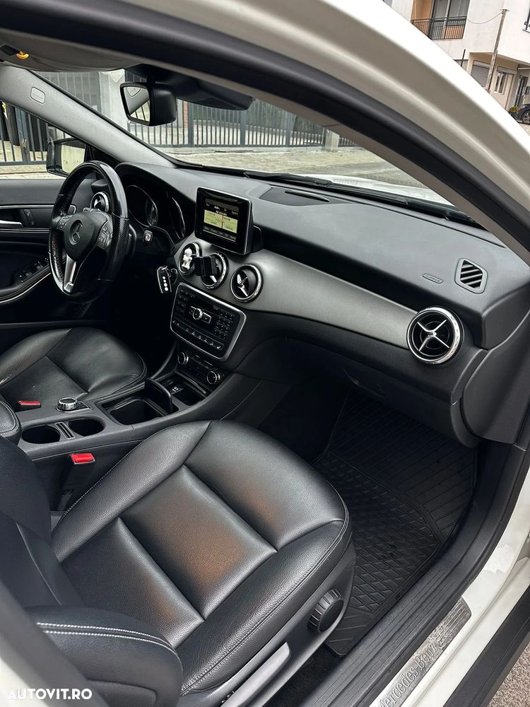 Mercedes-Benz GLA 220 CDI 4MATIC Aut. - 14