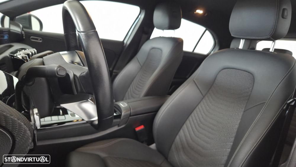 Mercedes-Benz A 250 e Style Plus - 11