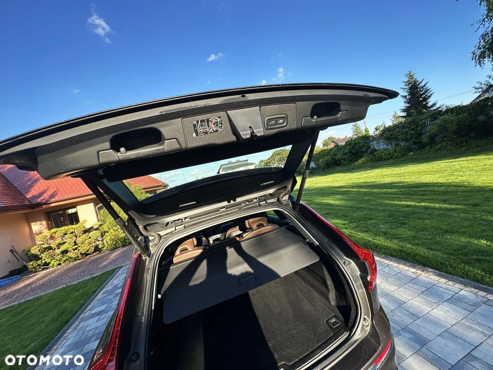 Volvo XC 60 B4 D AWD Geartronic Inscription - 32