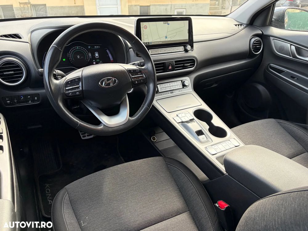 Hyundai KONA Business - 26