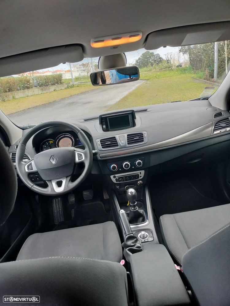 Renault Mégane Sport Tourer 1.5 dCi Comfort SS - 14