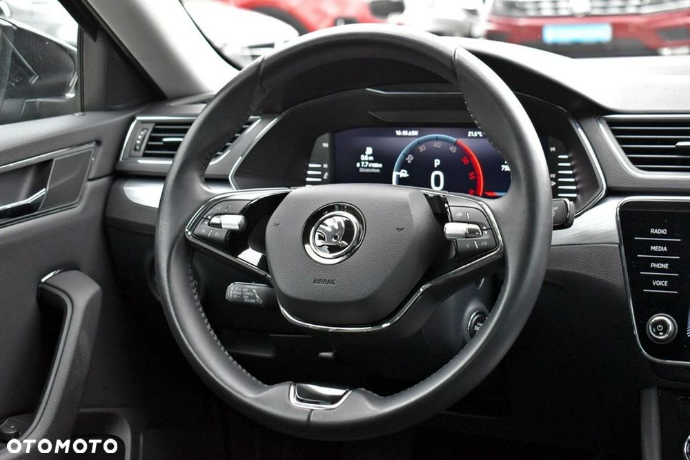Skoda Superb 2.0 TDI SCR Ambition DSG - 19