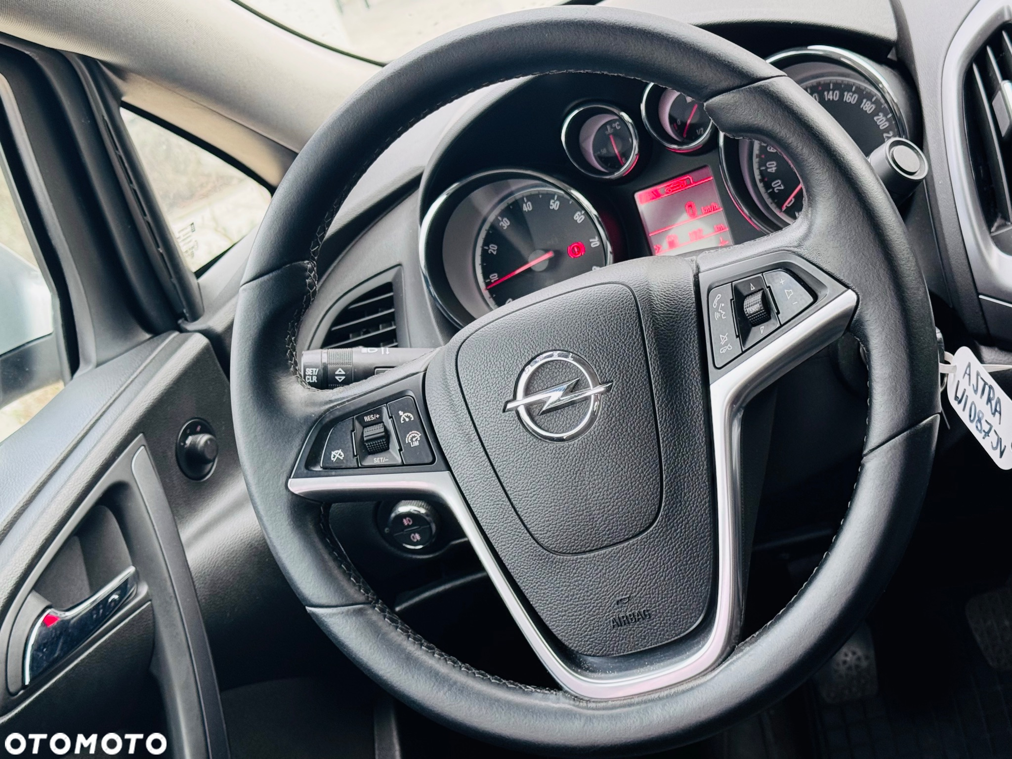 Opel Astra IV 1.4 T Business S&S - 26