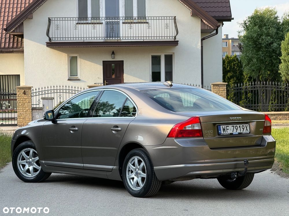 Volvo S80 2.4D5 Executive - 4