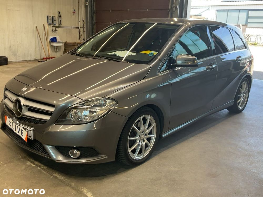 Mercedes-Benz Klasa B 180 BlueEFFICIENCY Edition Style - 28