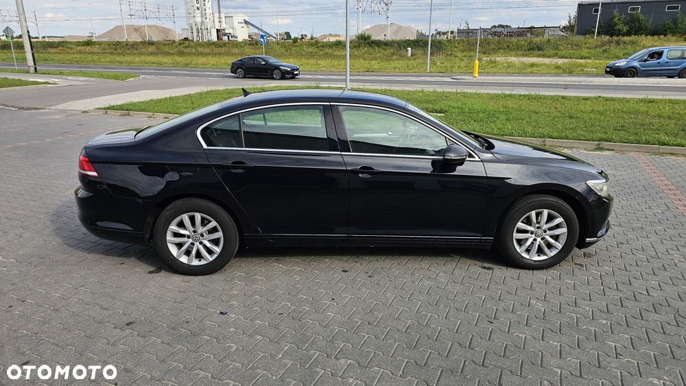 Volkswagen Passat - 5