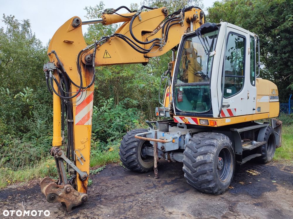 Liebherr A 314. Waga 16 ton ramie long 4 razy łamane tylko 10 tys mth