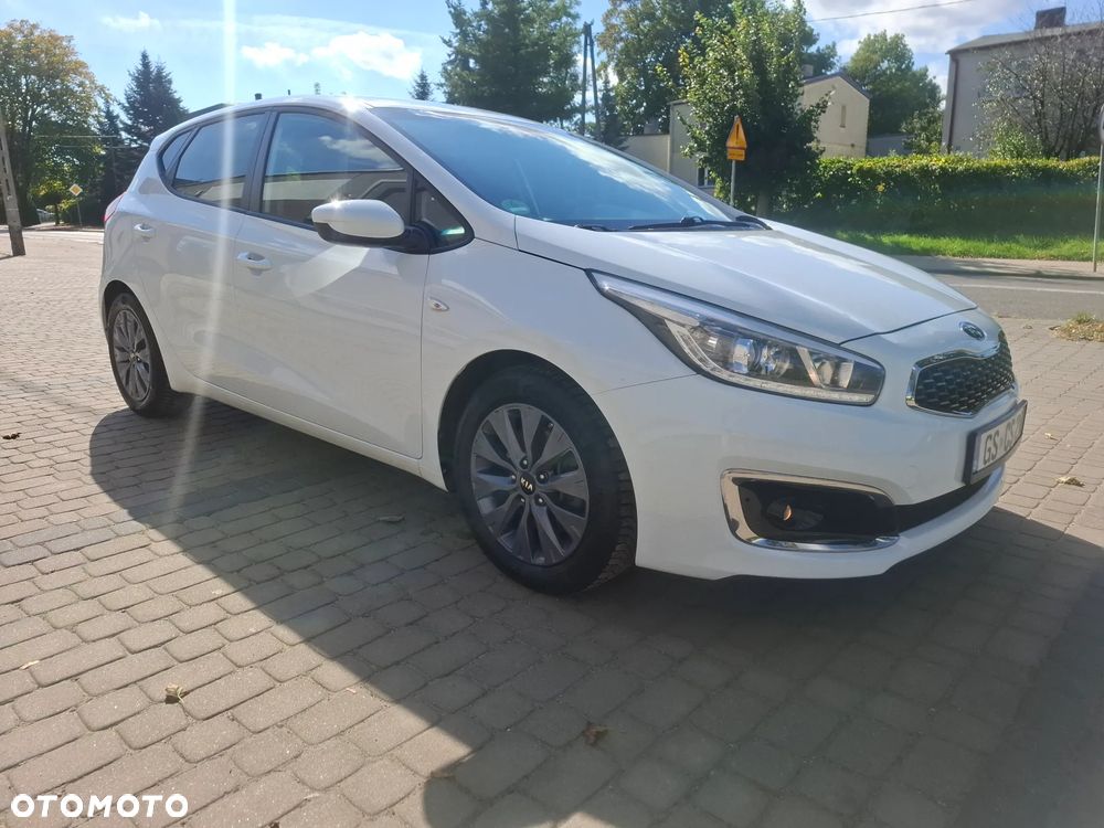Kia Ceed 1.4 L Business Line Plus - 8