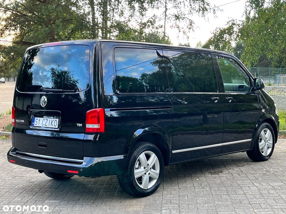 Volkswagen Multivan - 14