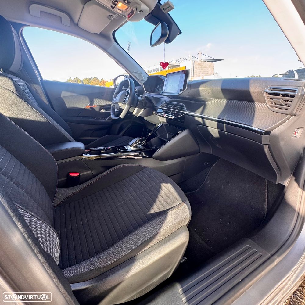 Peugeot e-2008 50 kWh Active - 12