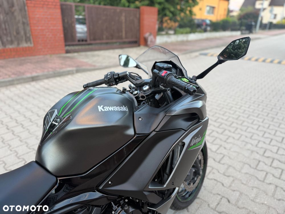 Kawasaki Ninja - 15