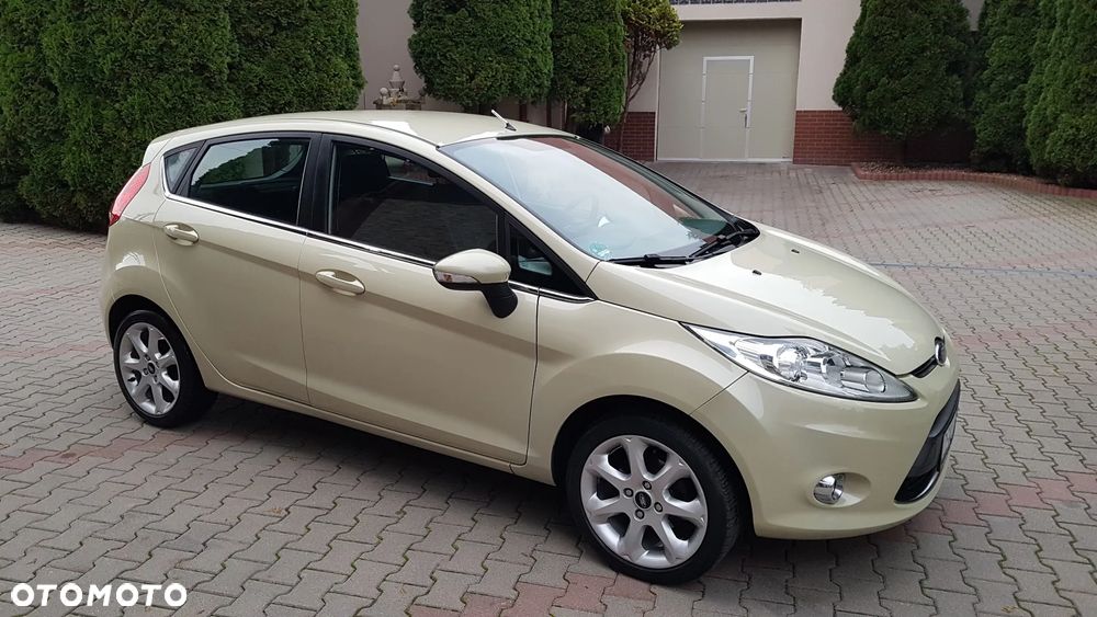 Ford Fiesta 1.25 Titanium - 28